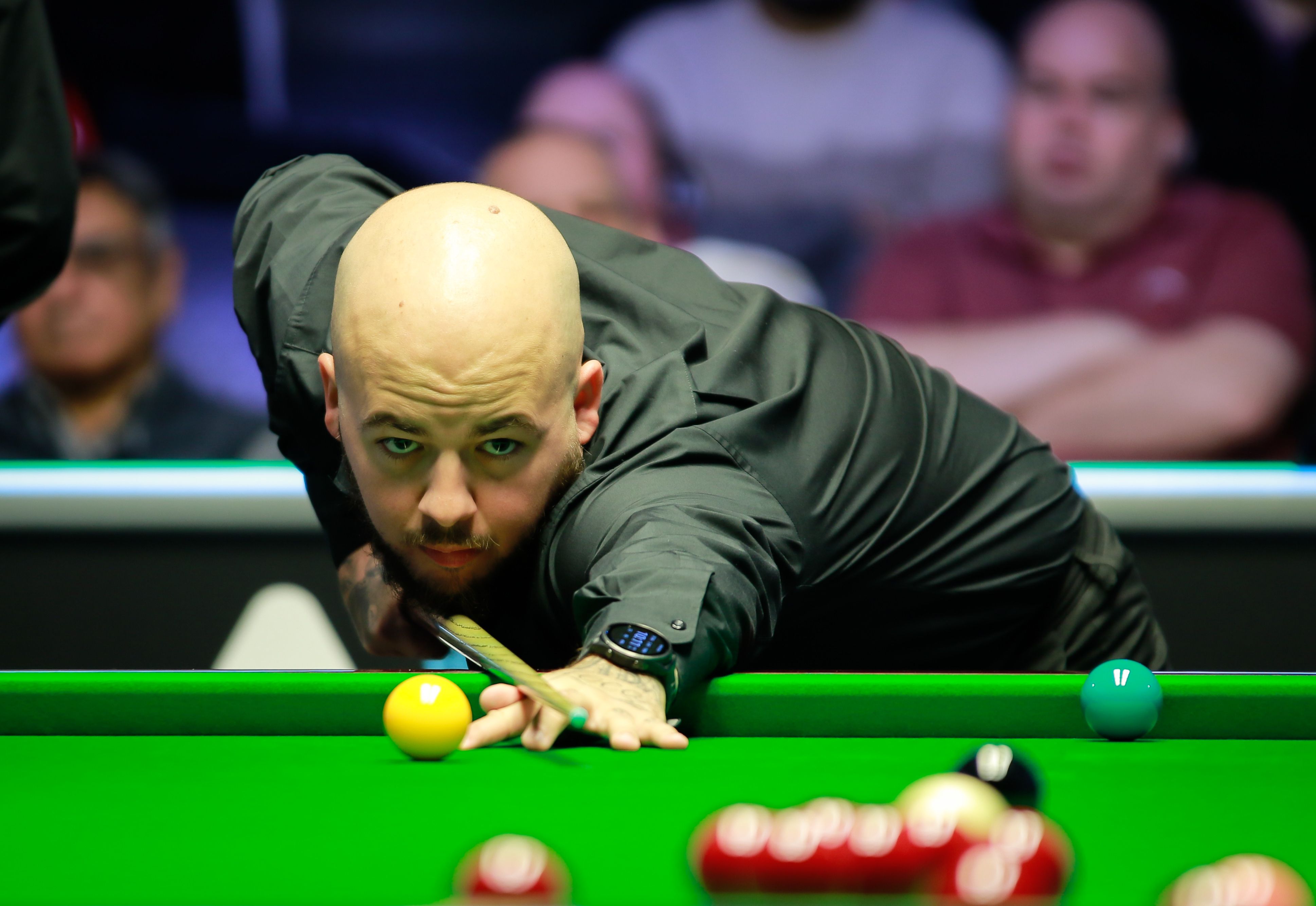 他总能在关 他总能在关