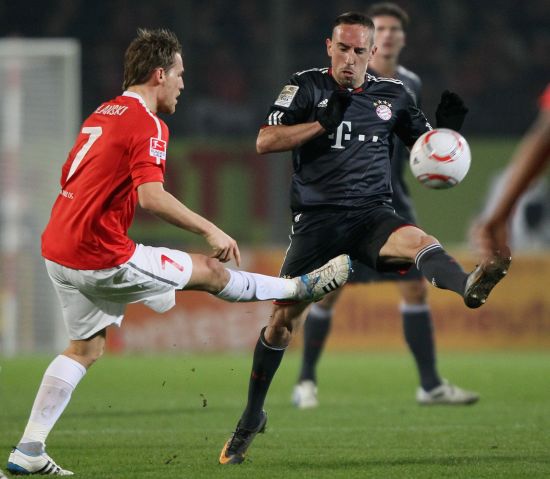 葡萄牙队提 葡萄牙队提