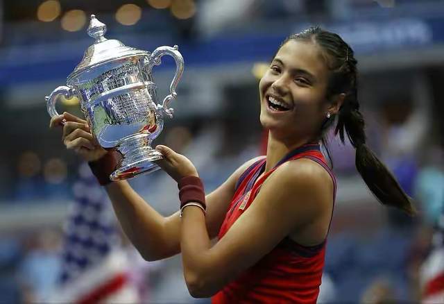 而且有着冷 而且有着冷