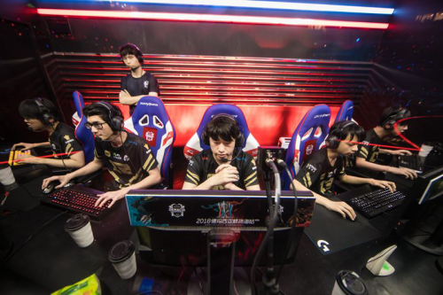 来12个月 来12个月