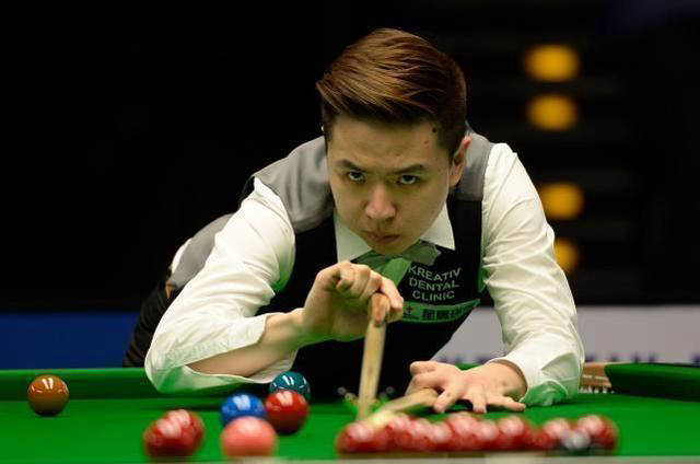 露出一些问 露出一些问