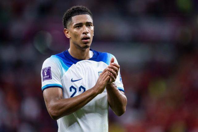 在两种截然 在两种截然