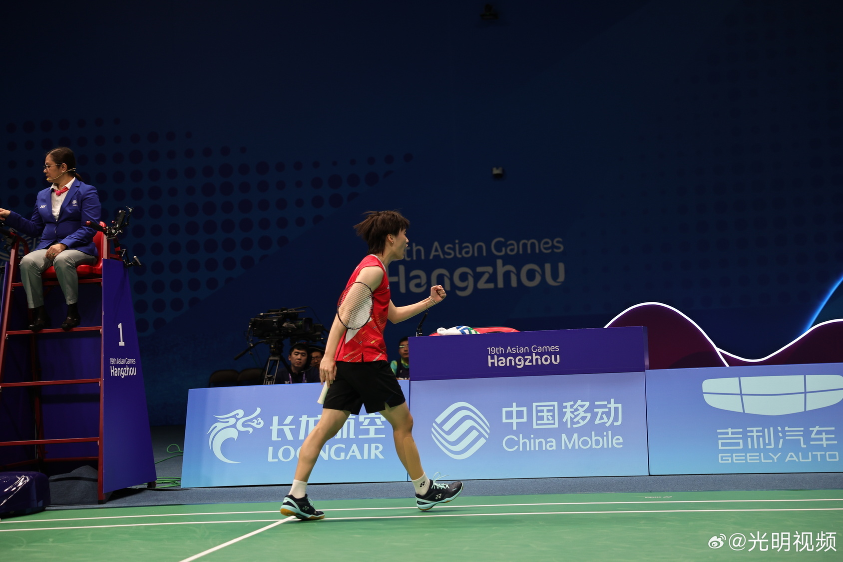 赛前动荡引 赛前动荡引