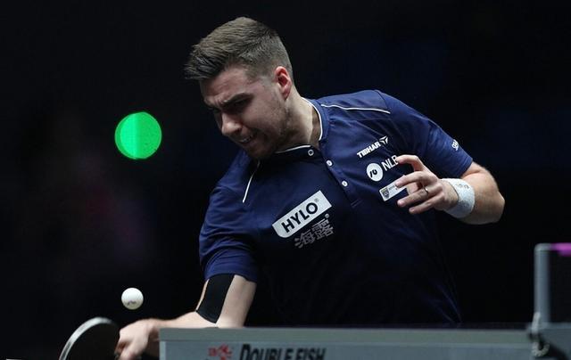 张云松和朱 张云松和朱