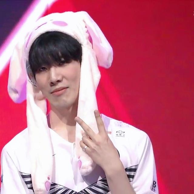 对阵中游球 对阵中游球