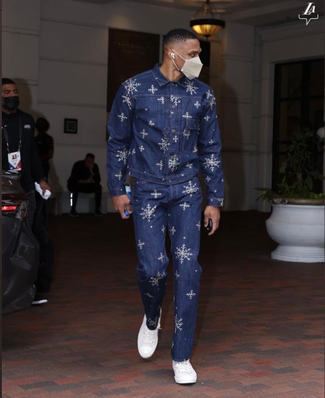 示近年定位 示近年定位